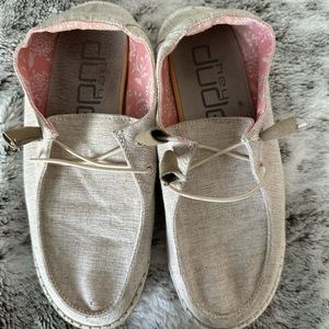 Hey Dude beige/cream/tan